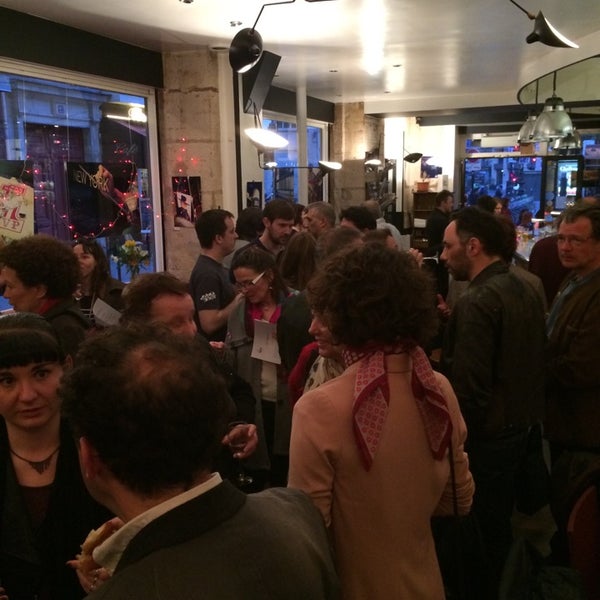 Foto tomada en Le Café des Initiés  por new_olympe el 3/13/2014