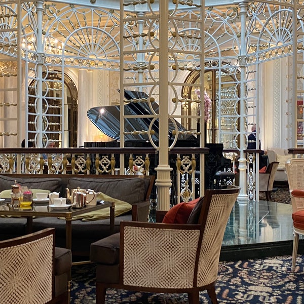 Thames Foyer Charing Cross Savoy Hotel