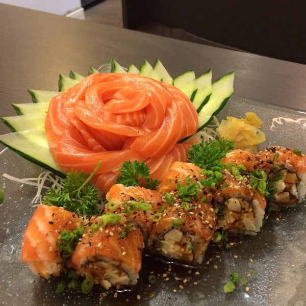 Foto diambil di Taishi | Express &amp; Sushi Lounge oleh Mariana P. pada 3/17/2014
