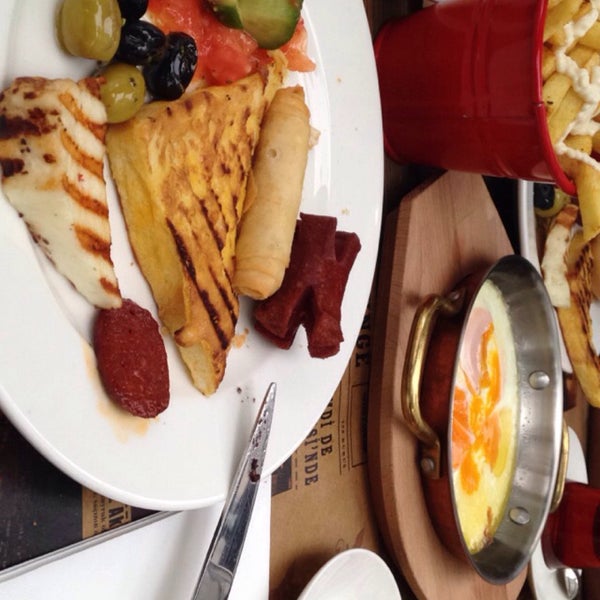 Has türk Kahvaltısı şahane :) ürünler taptaze ve doğal gibi :)