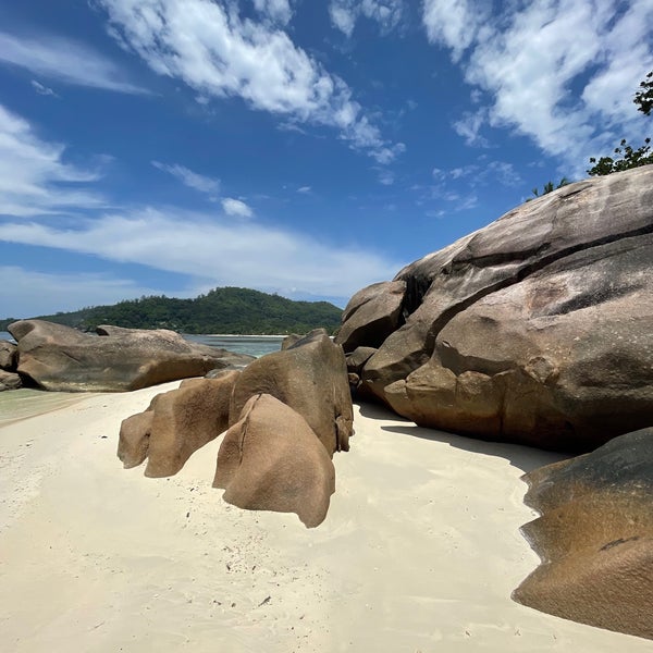 Anse Takamaka