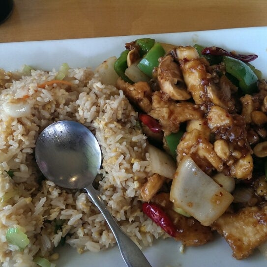 Photo taken at Shu Shu&#39;s Asian Cuisine by Dee A. on 5/2/2014