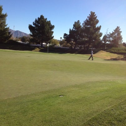 Foto scattata a Desert Pines Golf Club and Driving Range da Wooil L. il 11/23/2012