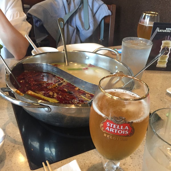 Photo taken at Happy Lamb Hot Pot, Houston Westheimer 快乐小羊 by Wooil L. on 11/5/2016