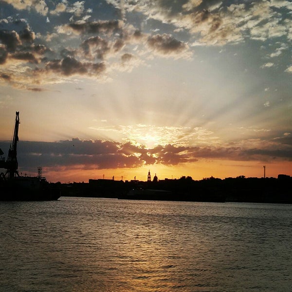 Гатчина порт причал