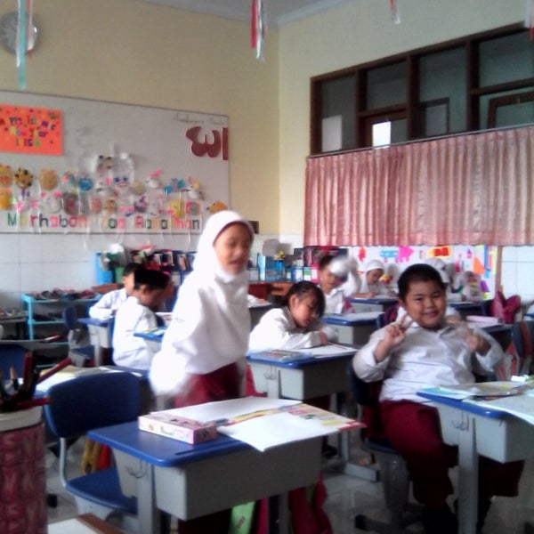 Photos At Sd Plus Nurul Aulia 1 Tip From 30 Visitors