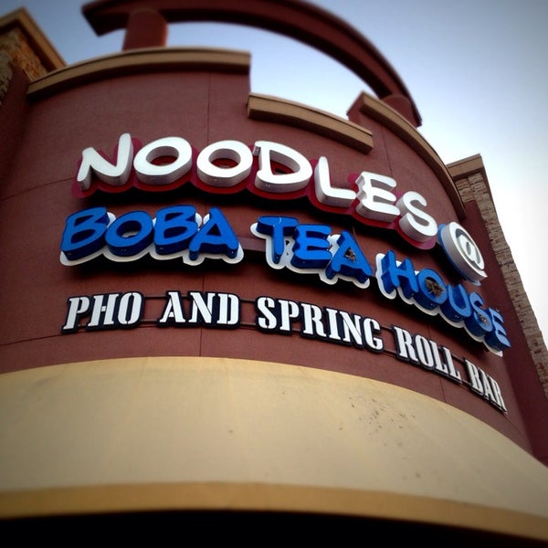 Photo taken at Noodles @ Boba Tea House by Noa B. on 5/4/2014
