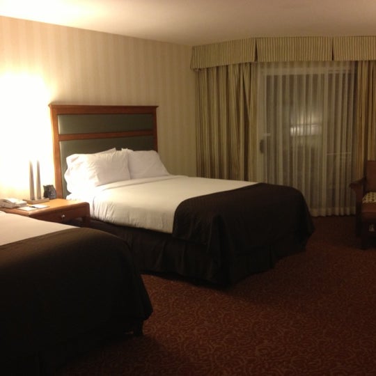 Photo taken at DoubleTree by Hilton by EJ S. on 11/18/2012