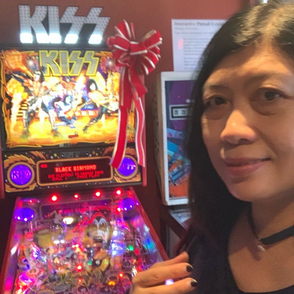 Photo taken at Modern Pinball NYC by Audrey T. on 1/19/2019