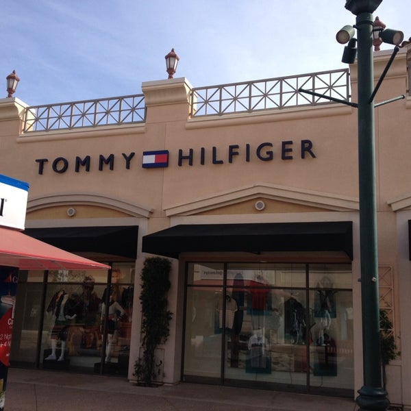 Ubetydelig forbandelse månedlige Tommy Hilfiger - Clothing Store