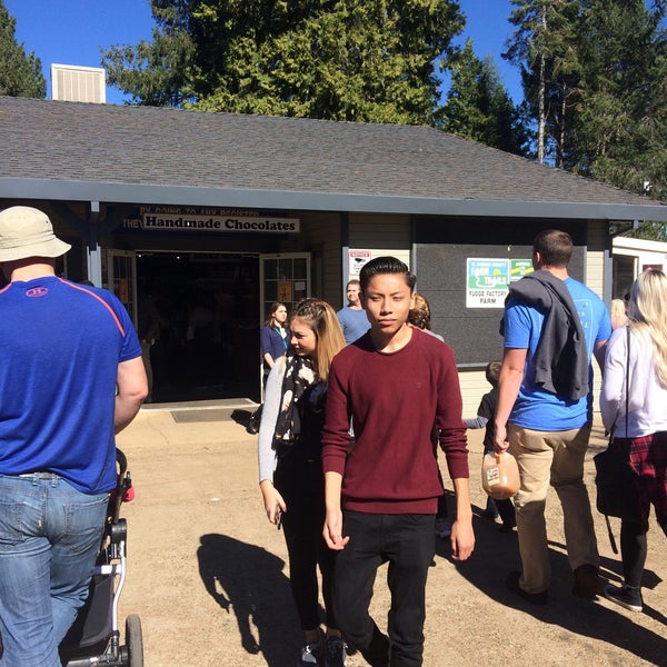 Fudge Factory Farms Dessert Shop