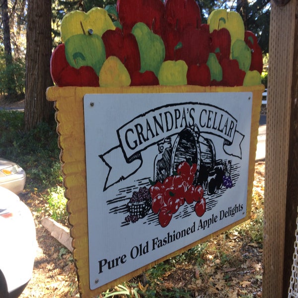 Grandpa's Cellar Farm in Camino