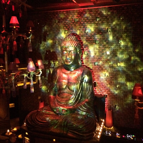 Foto tirada no(a) Buddha Bar por Dimitra I. em 12/13/2014