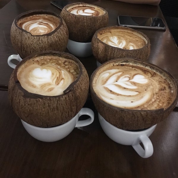 Foto tirada no(a) Paper Roasting Coffee &amp; Chocolate por Miray Nur S. em 8/23/2019