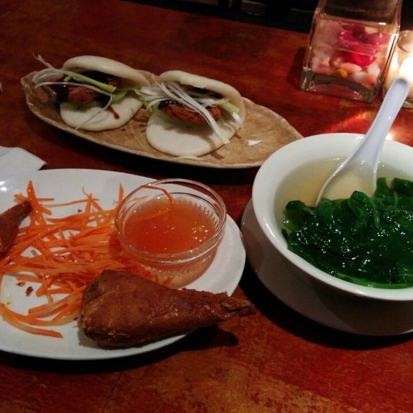รูปภาพถ่ายที่ Urban Kitchen โดย Wannabegan เมื่อ 8/24/2014