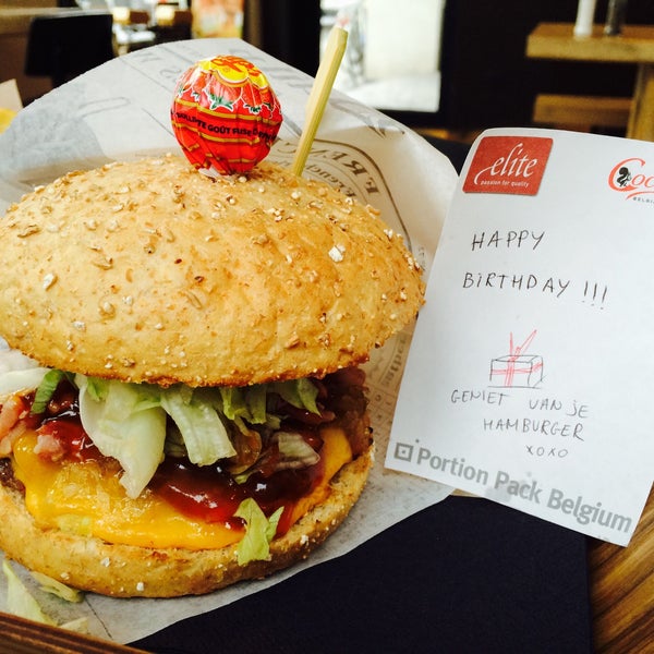Foto scattata a Jack Premium Burgers da Natasha D. il 12/11/2015