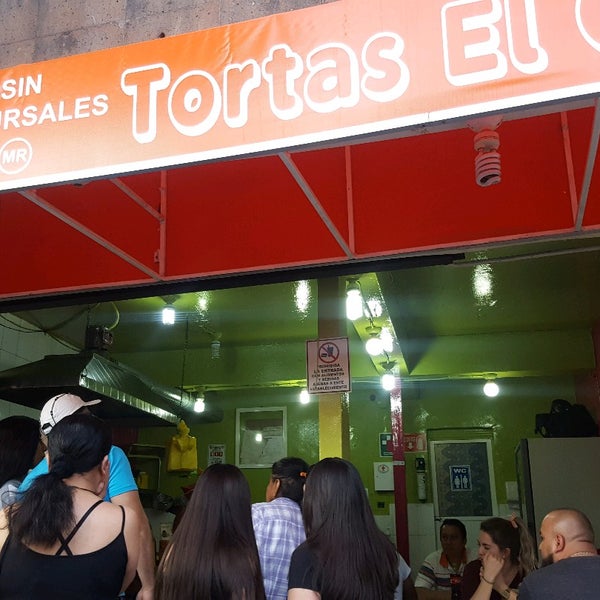 Foto diambil di Tortas El Chatín oleh Gabriela M. pada 11/30/2019