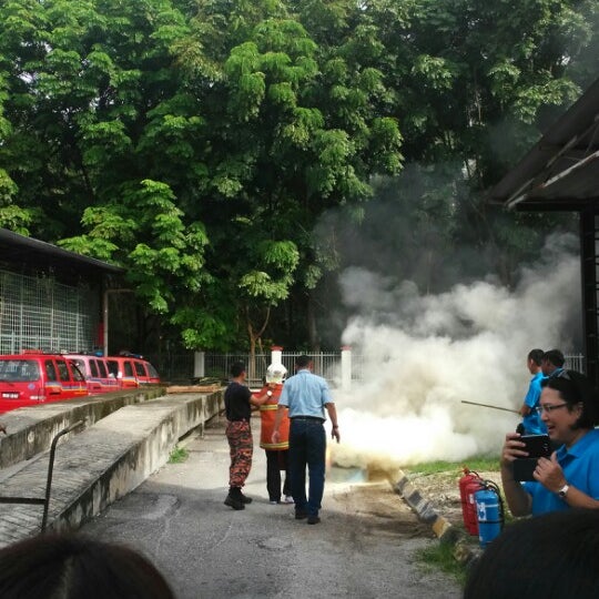 balai bomba bukit jelutong