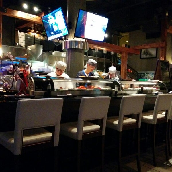 Foto tirada no(a) Gekko Sushi and Lounge por Daniel B. em 3/22/2014