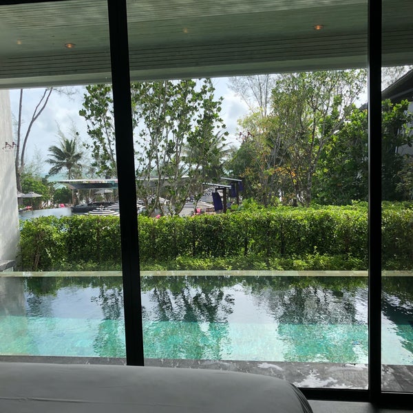Снимок сделан в Baba Beach Club Phuket Luxury Hotel пользователем Aey p. 7/21/2018
