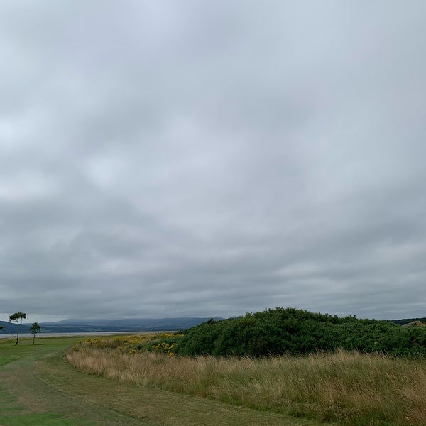 รูปภาพถ่ายที่ Royal Dornoch Golf Club โดย Takashi T. เมื่อ 8/22/2020