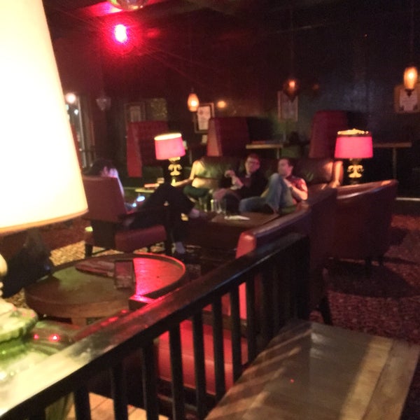 Foto tirada no(a) The Horseshoe Lounge por Bonnie C. em 3/13/2016