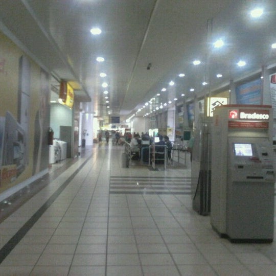 รูปภาพถ่ายที่ Araguaia Shopping โดย Lucas R. เมื่อ 8/24/2012