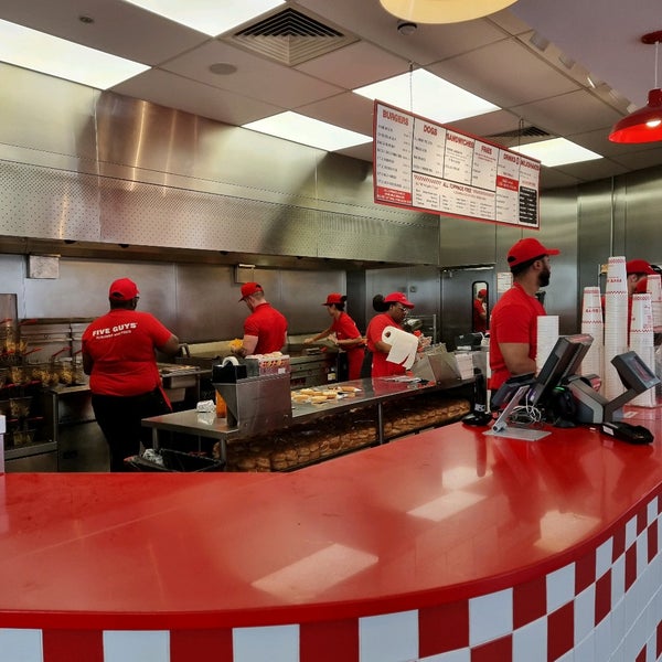 Photo taken at Five Guys by M A. on 7/28/2022
