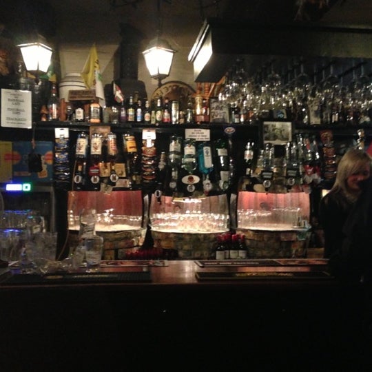 Kelly's Cellars - Bar