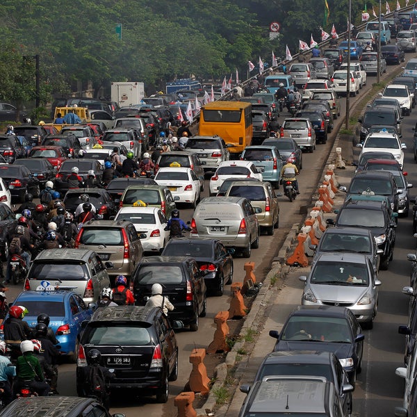 Traffic jam? slowing down to Favehotel Kemang