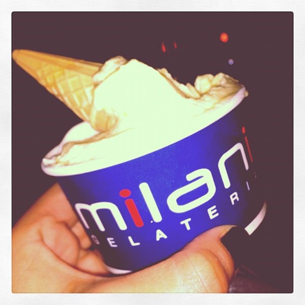 Photo taken at Milani Gelateria by El Paseo Hotel on 10/30/2012
