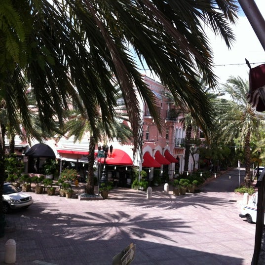 Das Foto wurde bei El Paseo Hotel Miami Beach von El Paseo Hotel am 10/24/2012 aufgenommen