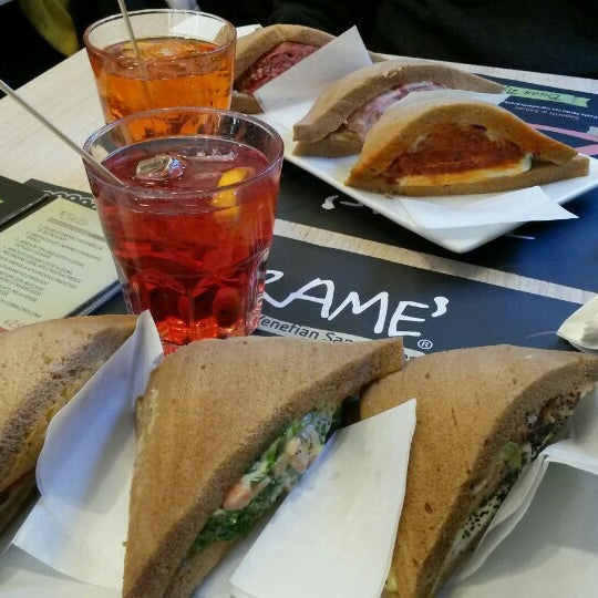 Das Foto wurde bei Tramé - Original Venetian Sandwiches von Lara am 1/15/2016 aufgenommen