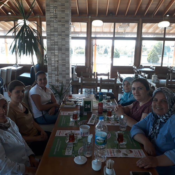 รูปภาพถ่ายที่ İştip Köftecisi โดย Öykürabia k. เมื่อ 9/22/2017