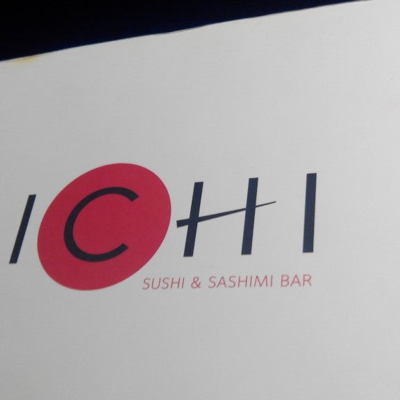 7/16/2014에 Abdelkrim B.님이 Ichi Sushi &amp; Sashimi Bar에서 찍은 사진