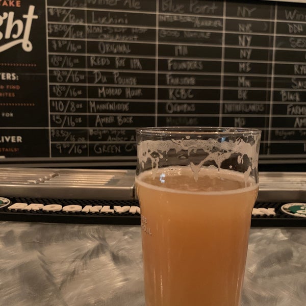 Photo taken at Top Hops by Albert P. on 1/15/2019