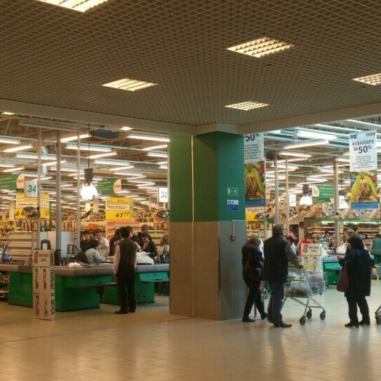 Планета уфа ул энтузиастов 20. Окей Планета Уфа. Окей Планета Красноярск. ТЦ Планета и гипермаркет окей. Фудкорт Планета Уфа.