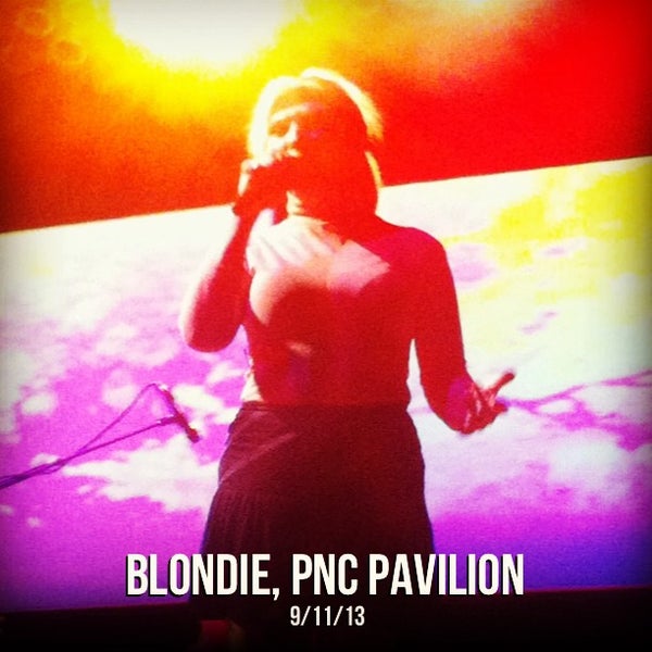 Das Foto wurde bei PNC Pavilion von Tim E. am 9/12/2013 aufgenommen