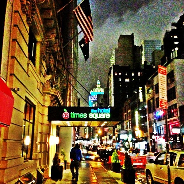 3/26/2013 tarihinde Oleg K.ziyaretçi tarafından The Hotel @ Times Square'de çekilen fotoğraf
