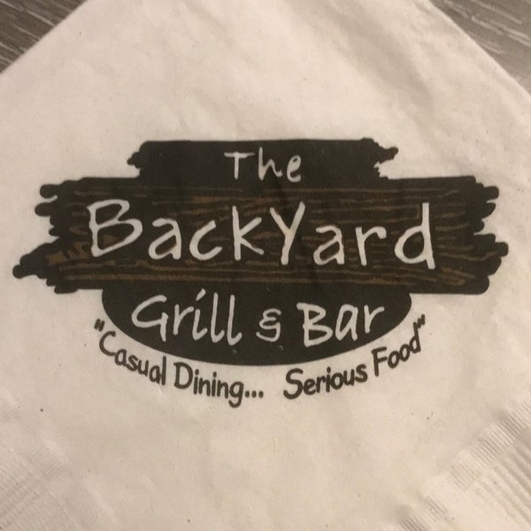 รูปภาพถ่ายที่ Trepanier&#39;s Backyard Grill &amp; Bar โดย Bradley S. เมื่อ 9/26/2021