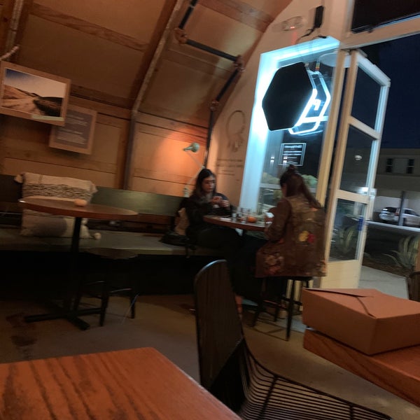 10/17/2019にDevin B.がPono Burgerで撮った写真