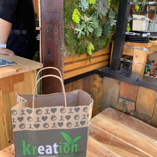 Photo taken at Kreation Kafe/Juicery by Devin B. on 8/27/2019