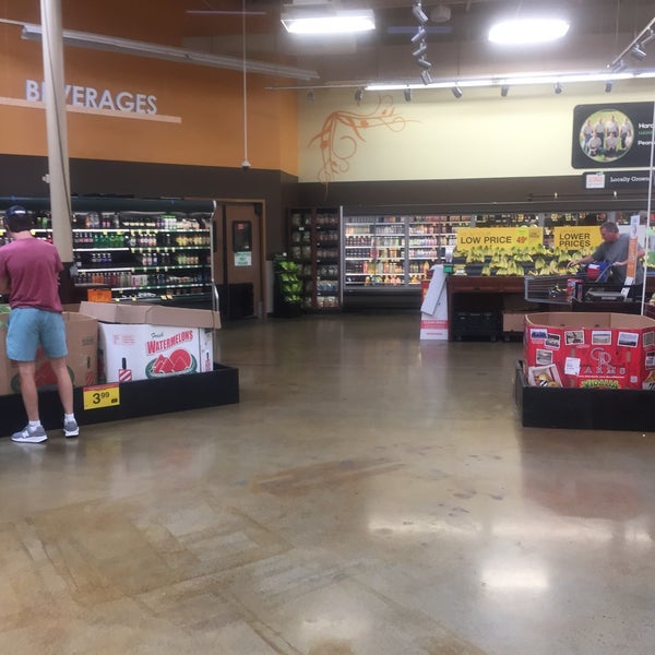 Kroger 1365 W Walnut Ave