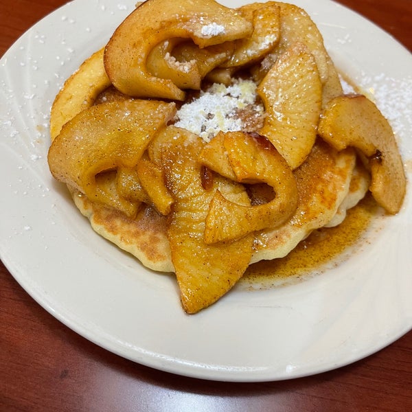 Lumes Pancake House Breakfast Spot in Chicago