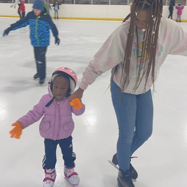 Oak Lawn Ice Arena 2 tips from 259 visitors
