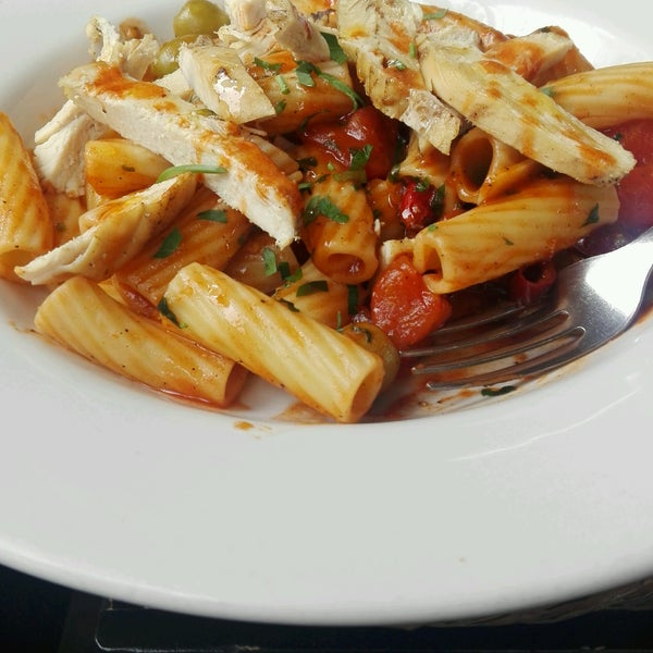 2/20/2017 tarihinde Marco M.ziyaretçi tarafından Trattoria La Pasta'de çekilen fotoğraf