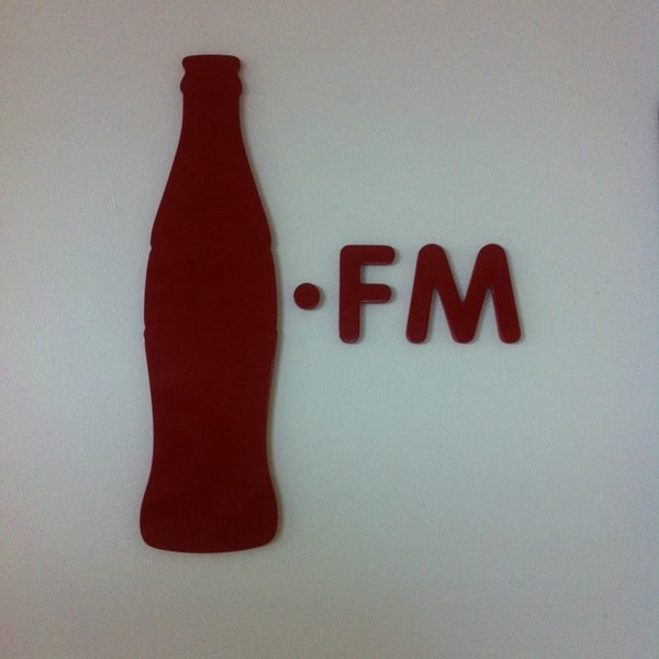 รูปภาพถ่ายที่ Coca-Cola FM CAM โดย Priscilla V. เมื่อ 2/5/2014