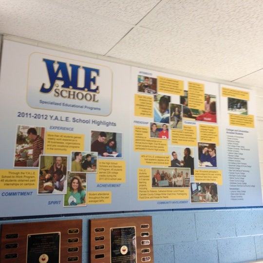 Fotos en Y.A.L.E. School Cherry Hill Colegio secundario