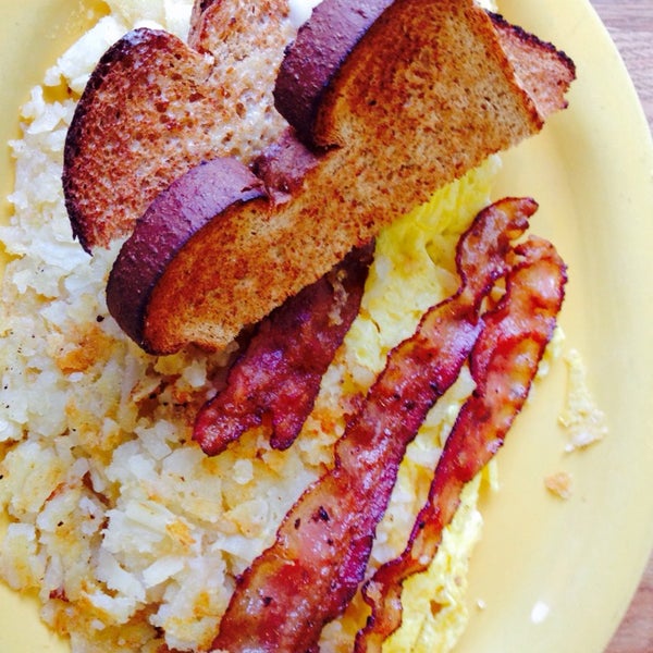 Photos at Peanuts Deluxe Cafe Downtown San Jose 29 tips from 805