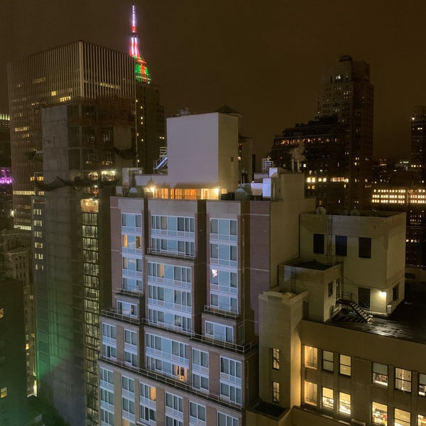 Снимок сделан в Hilton New York Times Square пользователем Gee P. 1/5/2020